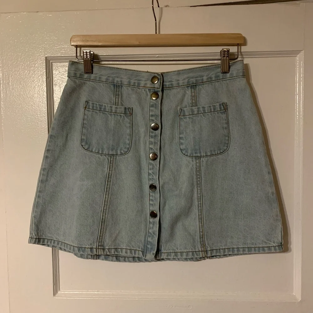 Urban Outfitters BDG Light Denim Mini-Skirt - Picture 3 of 5